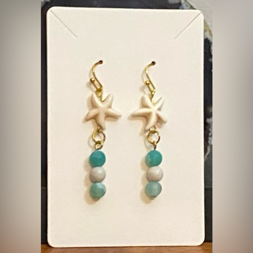 Magnesite/Agate crystal Starfish earrings NEW